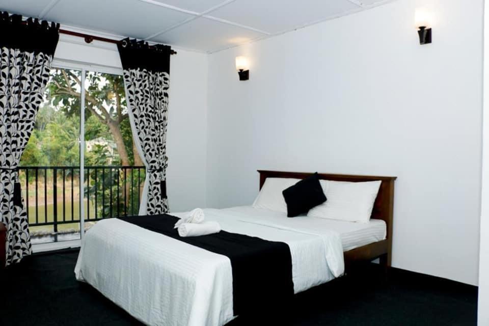 Sadhara River View Lodge 康提 外观 照片