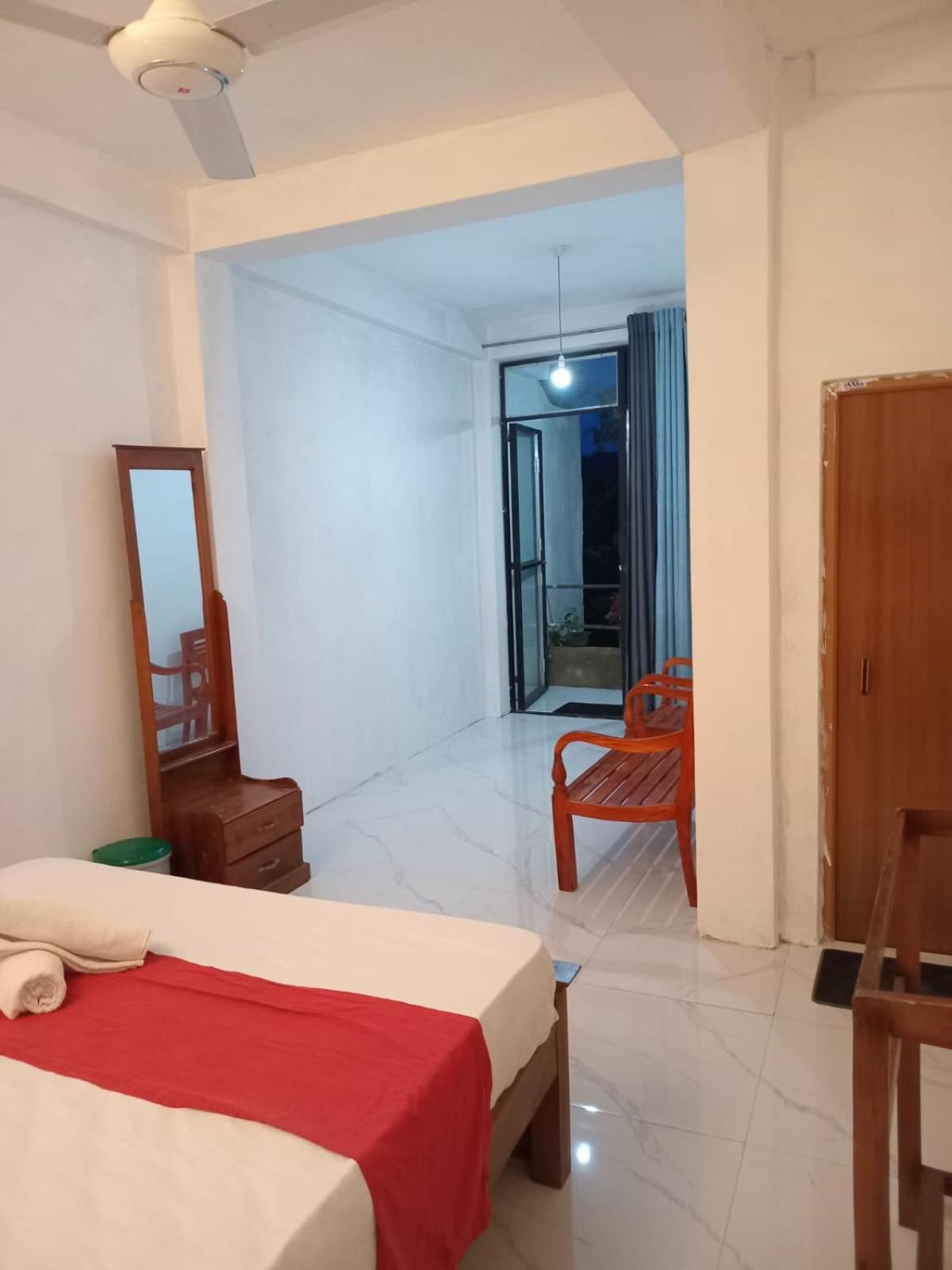 Sadhara River View Lodge 康提 外观 照片